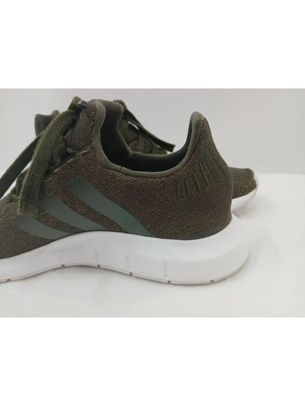 Adidas Swift Run 1.0 Shoes Womens 6.5 Green Athletic Casual Low Top Sneakers